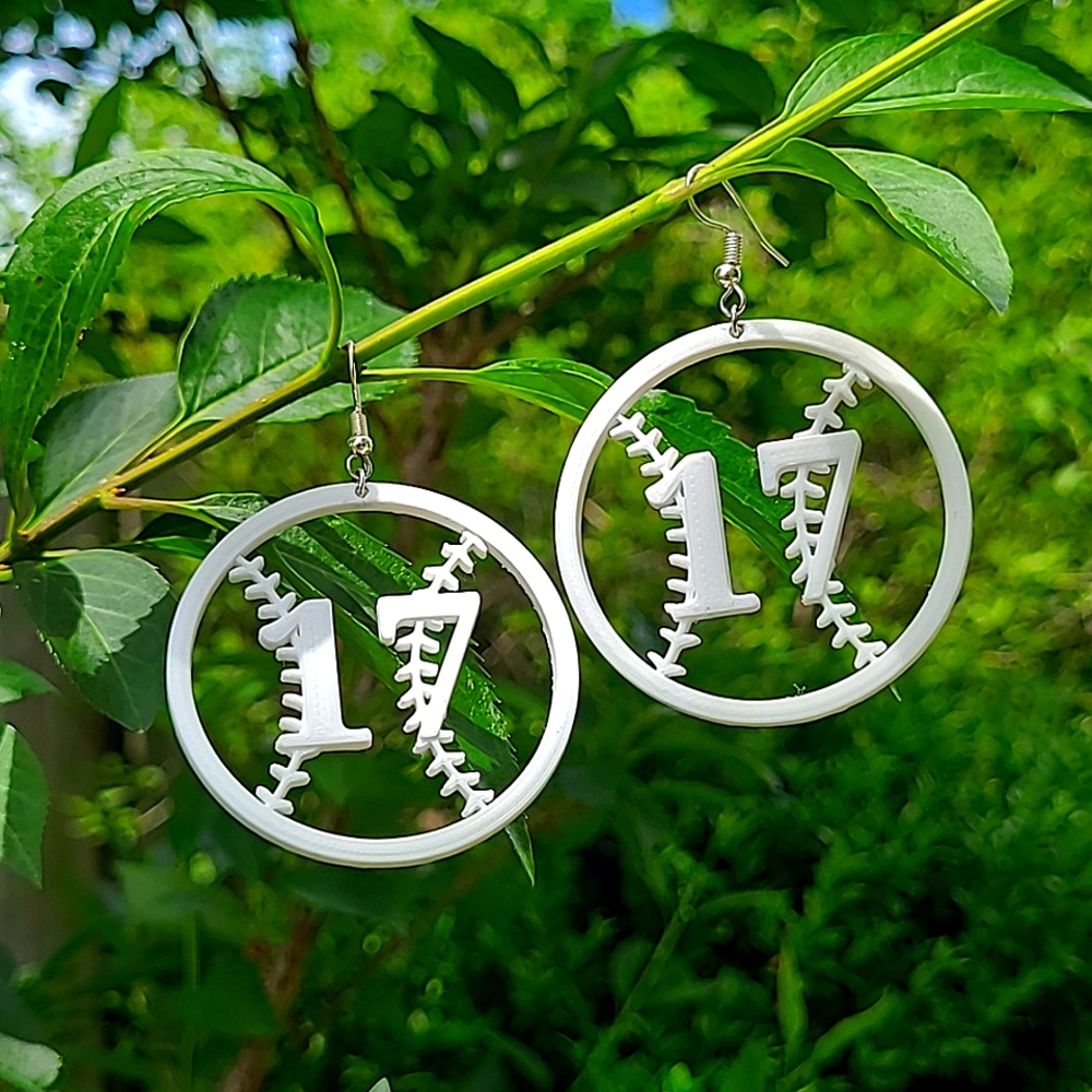 CUSTOMIZABLE BASEBALL/SOFTBALL w PLAYER NUMBER EARRINGS